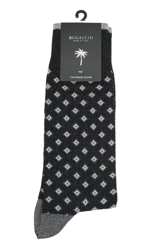 Men’s wayfarer sunglasses accessory-Bugatchi Geometric Socks