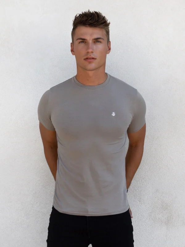 Men’s short-sleeve modern pattern-Hayden T-Shirt - Neutral Grey