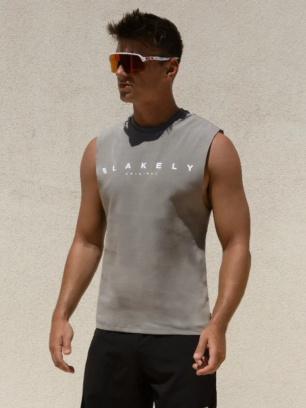 Men’s short-sleeve travel shirt-Maui Sleeveless Tee - Stone Grey