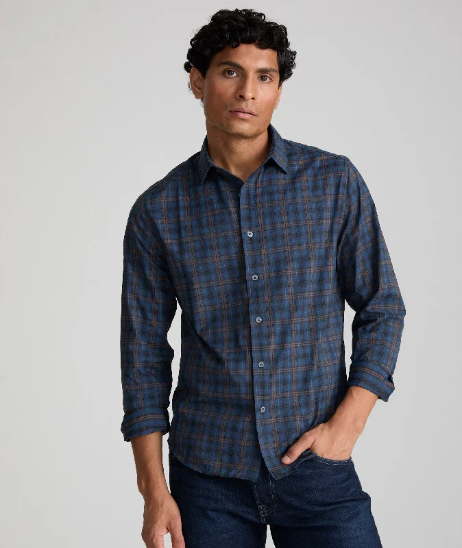 Men’s relaxed-fit plaid shirt-Wrinkle-Free Performance Shirt