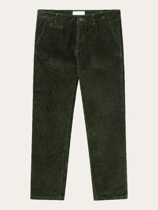 Men’s lightweight chino pants-CHUCK regular 8-wales corduroy chino pants - Forrest Night